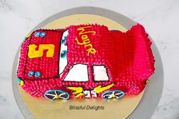 MONTGOMERY MCQUEEN CAR CAKE - Image 2