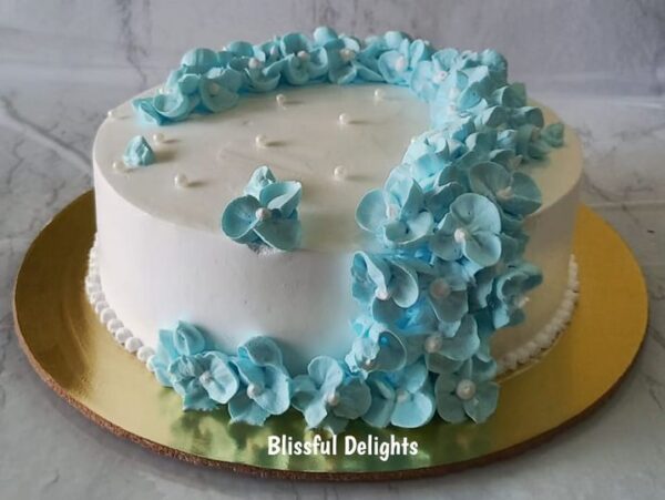 FLORAL PINEAPPLE CAKE